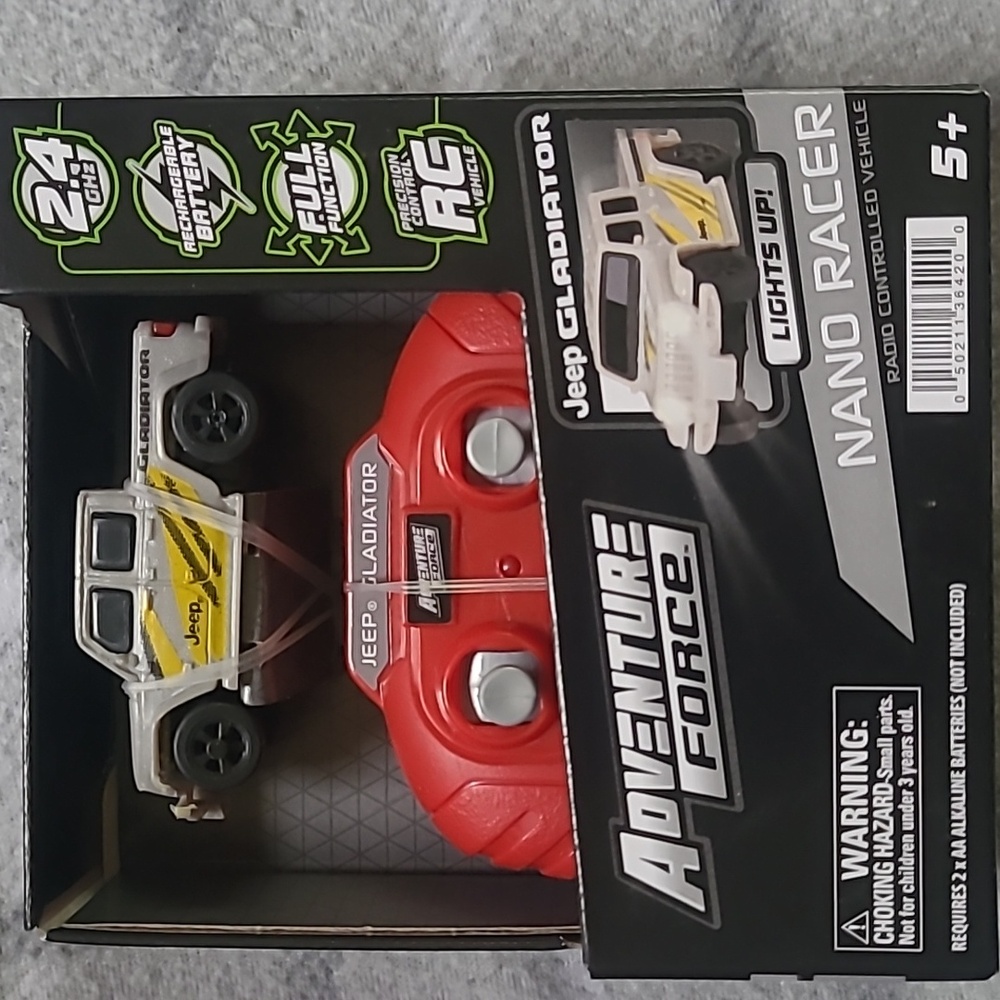 Nano remote control vehicle
